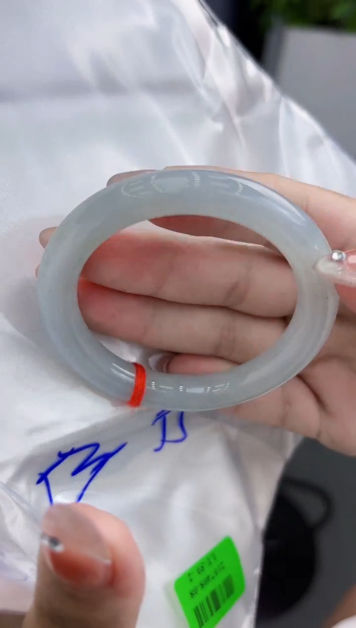 【闪购商品】翡翠手镯未镶嵌翡翠手镯