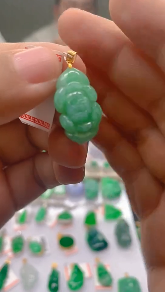 【闪购商品】翡翠颈饰18K金镶嵌新号开播，全场乱卖