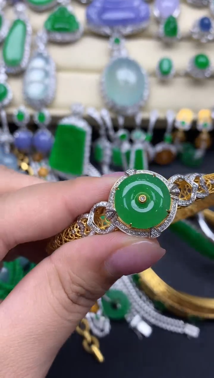 【闪购商品】翡翠手镯18K金镶嵌737-中国好珍宝