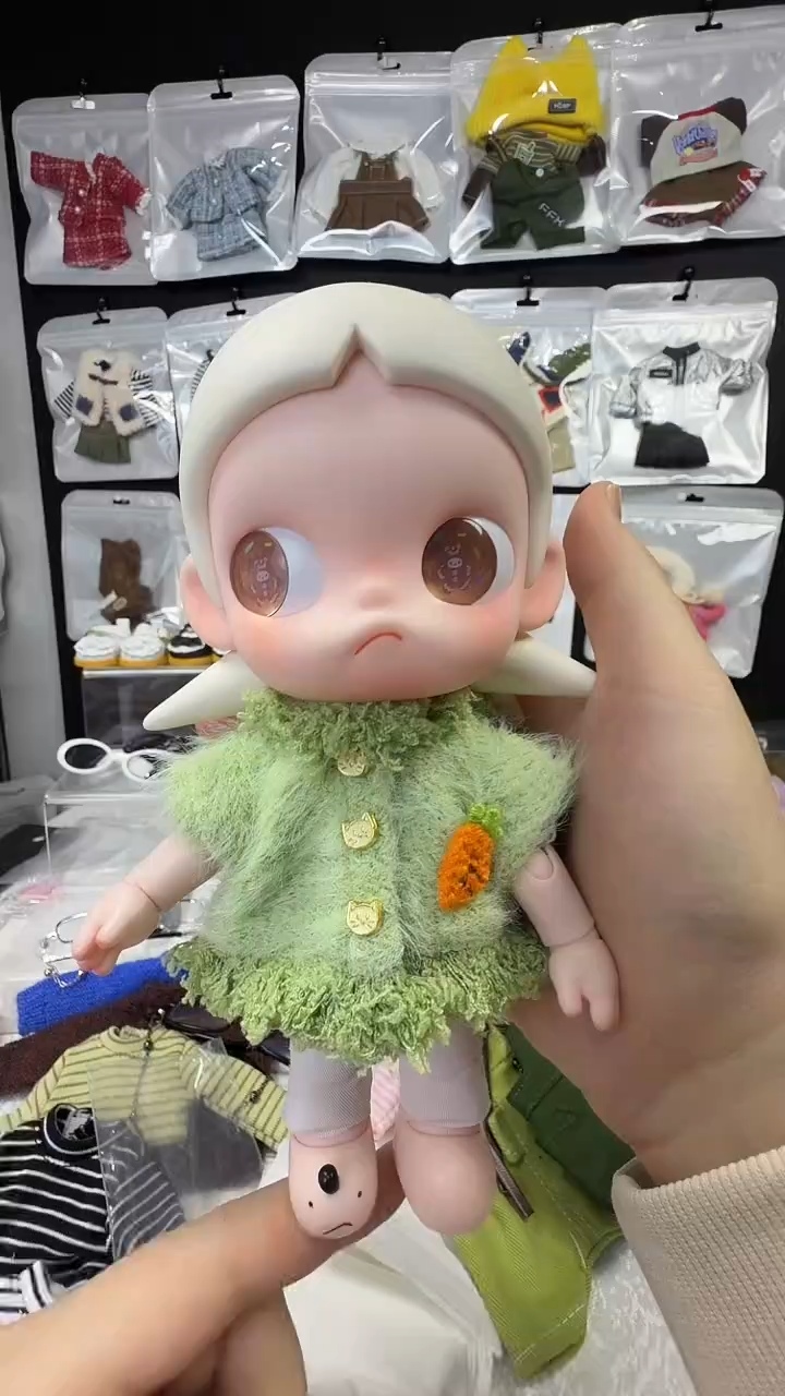 1/8可动人偶娃衣（绿色开衫毛