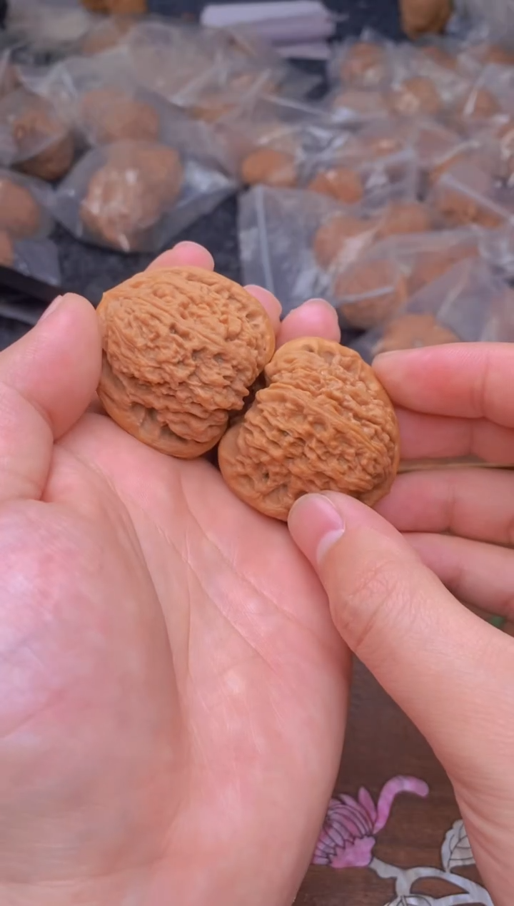 【闪购商品】文玩核桃把件G85号40尺南疆