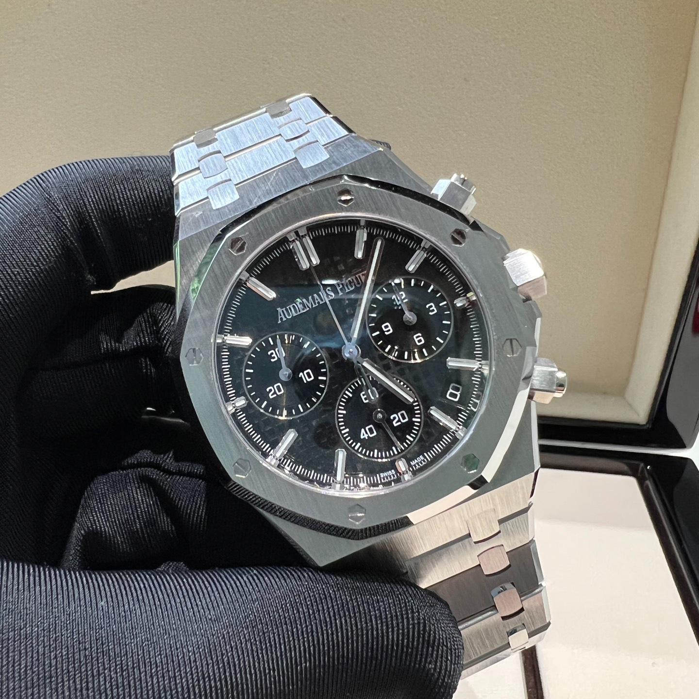 95新 Audemars Piguet/爱彼 24年  爱彼皇家橡树26240ST黑盘