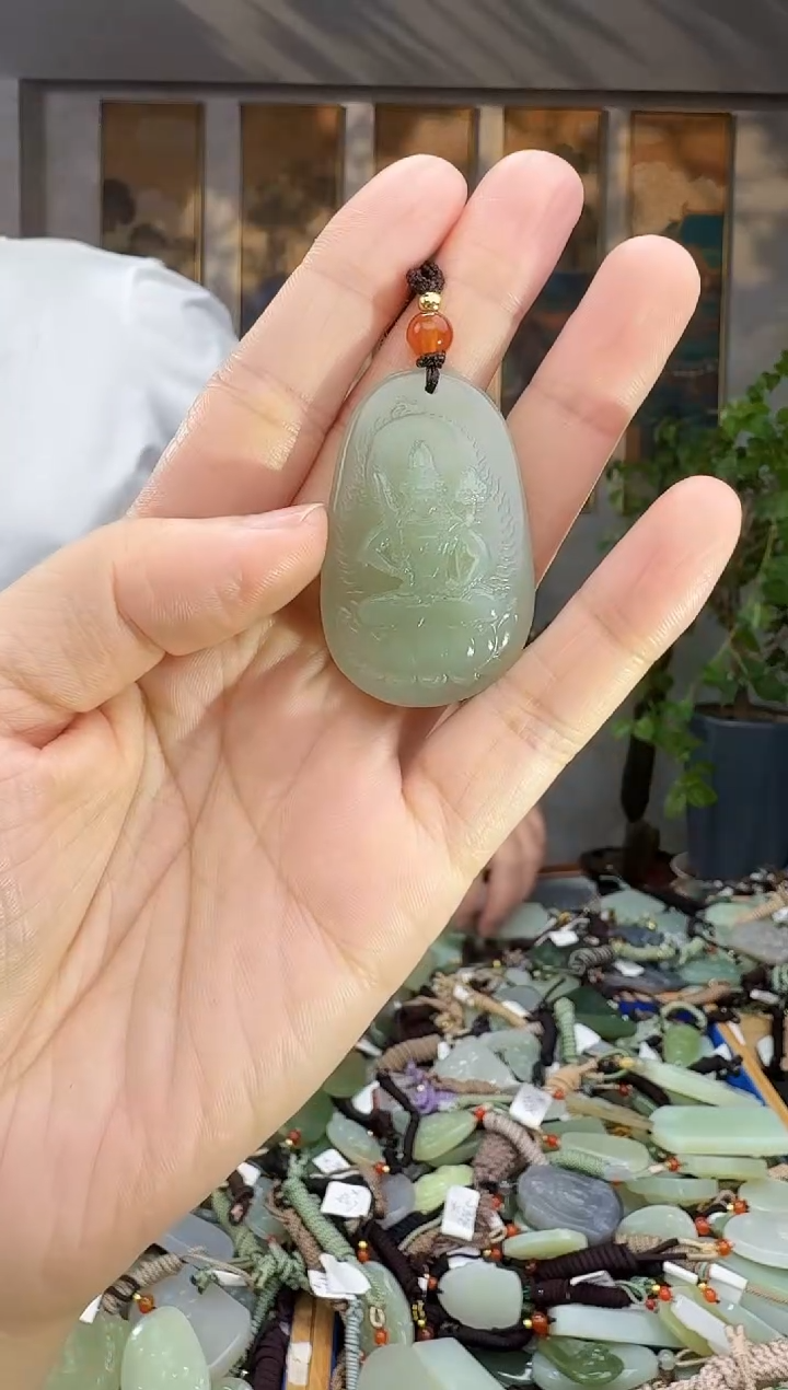 未镶嵌和田玉挂件拍一发一