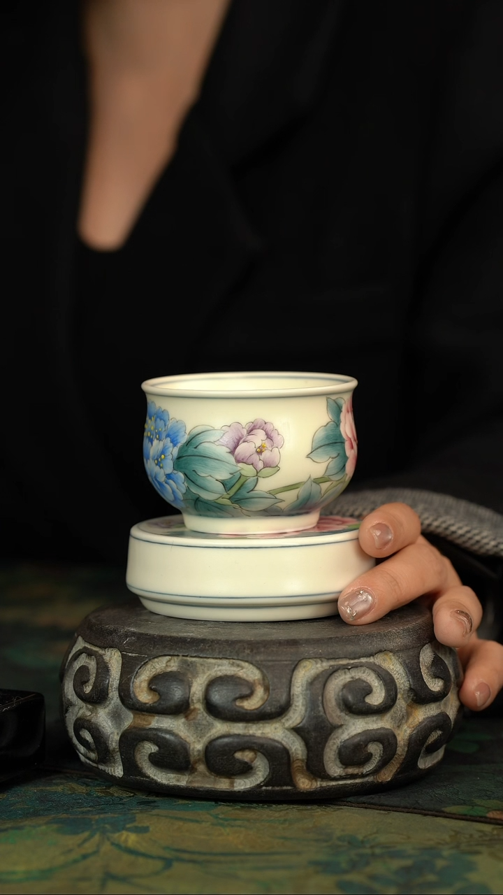 【闪购商品】瓷片初六好物分享@@莲花壶承