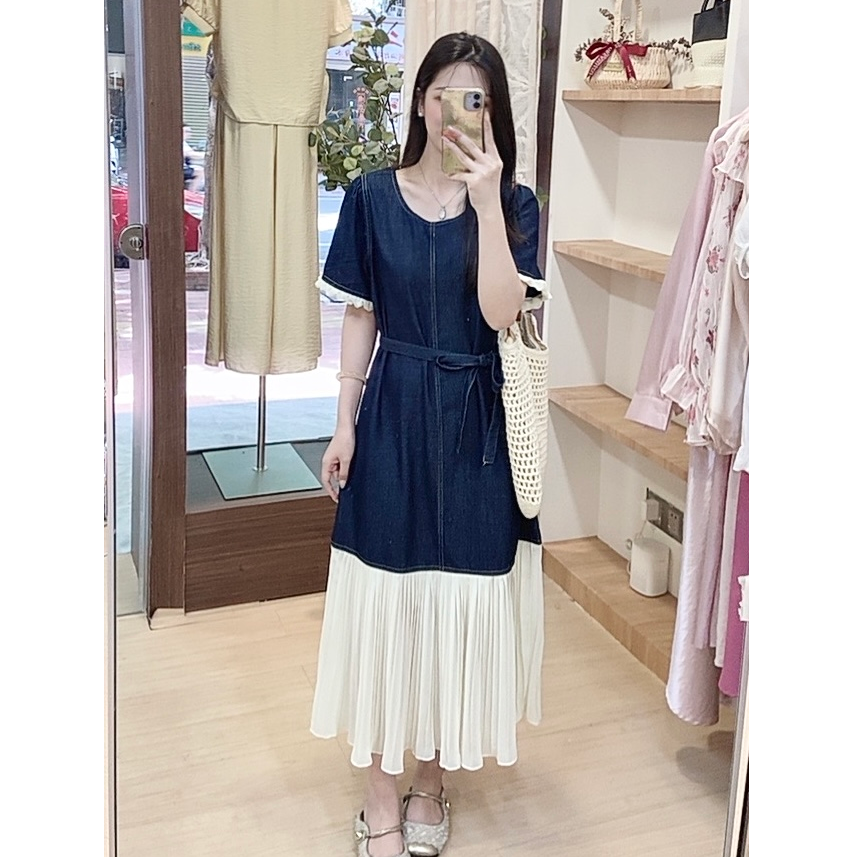 减龄网纱压褶拼接牛仔连衣裙