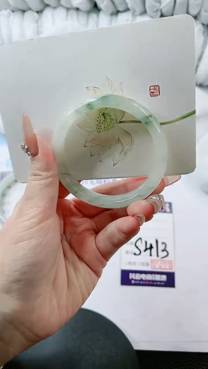 【闪购商品】石英质玉手镯未镶嵌多样性发货S413