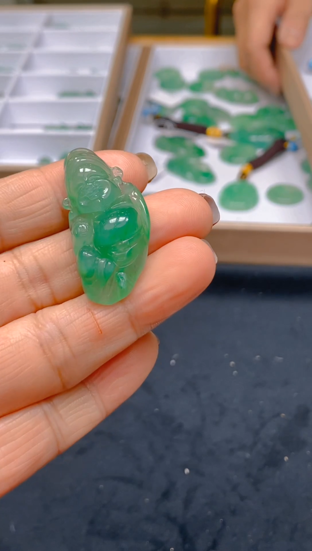 【闪购商品】石英质玉颈饰未镶嵌冰美人非洲翠A货，冰种