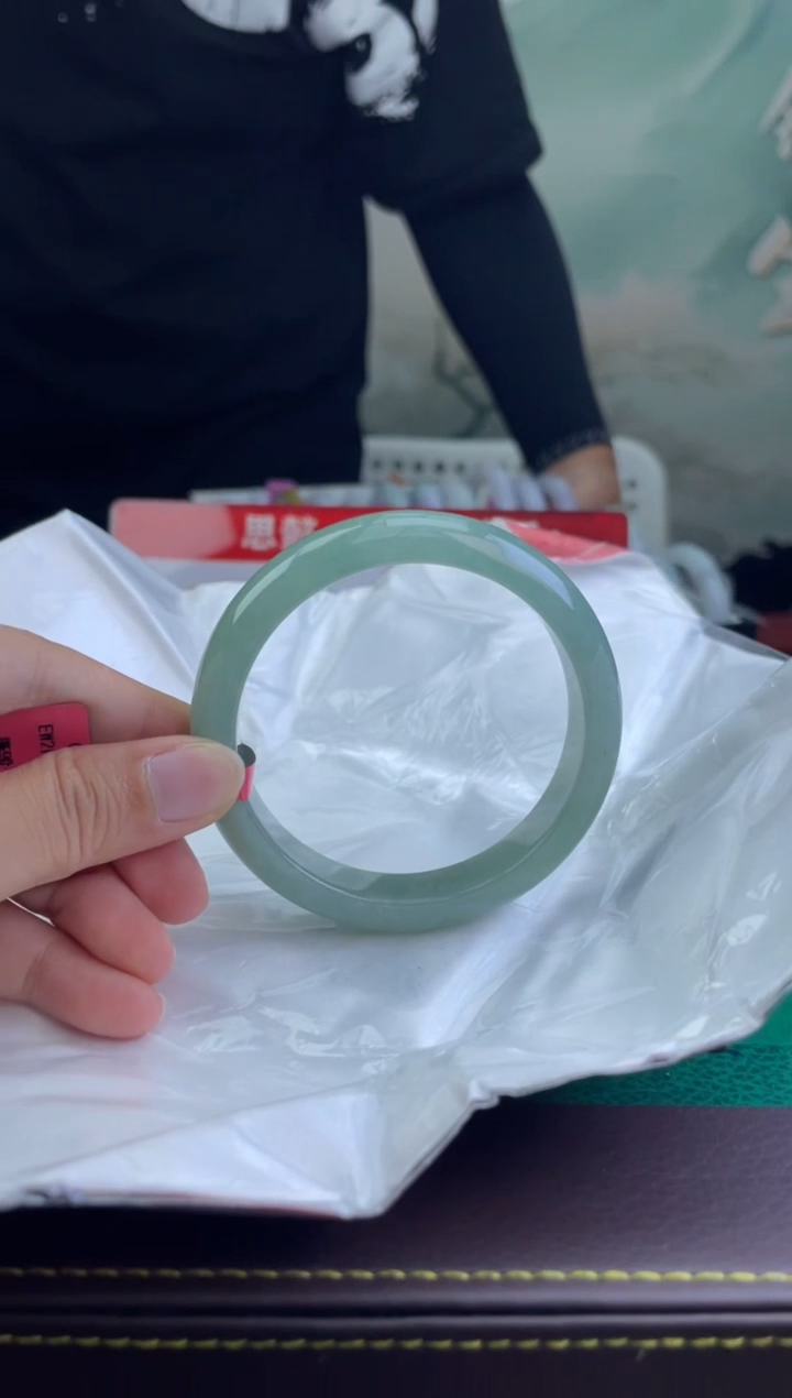 翡翠手镯未镶嵌翡翠手镯11