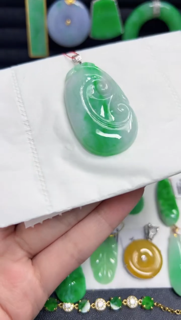 【闪购商品】翡翠颈饰18K金镶嵌Y缅料A货/支持复检/一件