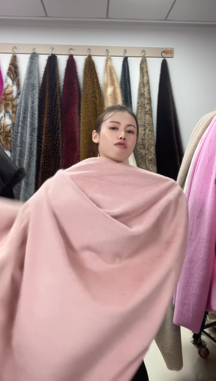 狐狸毛B3尺寸1.6*2