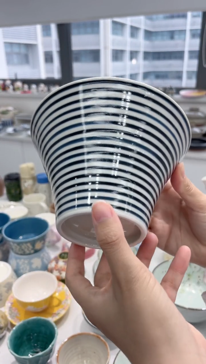 【闪购商品】瓷片蓝驹斗笠面碗