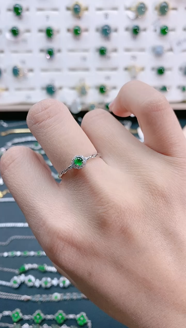 【闪购商品】翡翠戒指银S925镶嵌天然翡翠