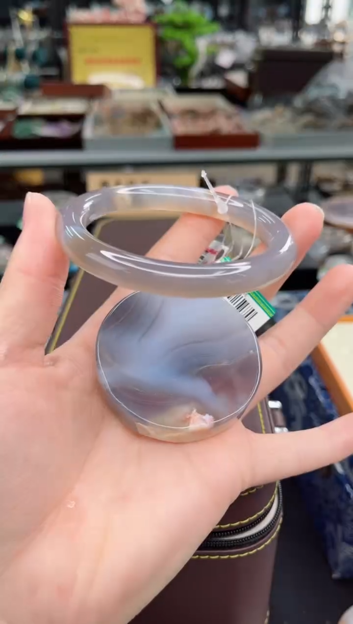 【闪购商品】石英质玉手镯未镶嵌61圈口（赠品镯心）3545012