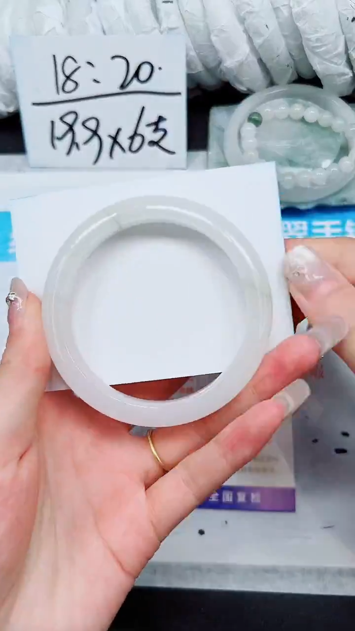 【闪购商品】石英质玉手镯未镶嵌A3-60`61`