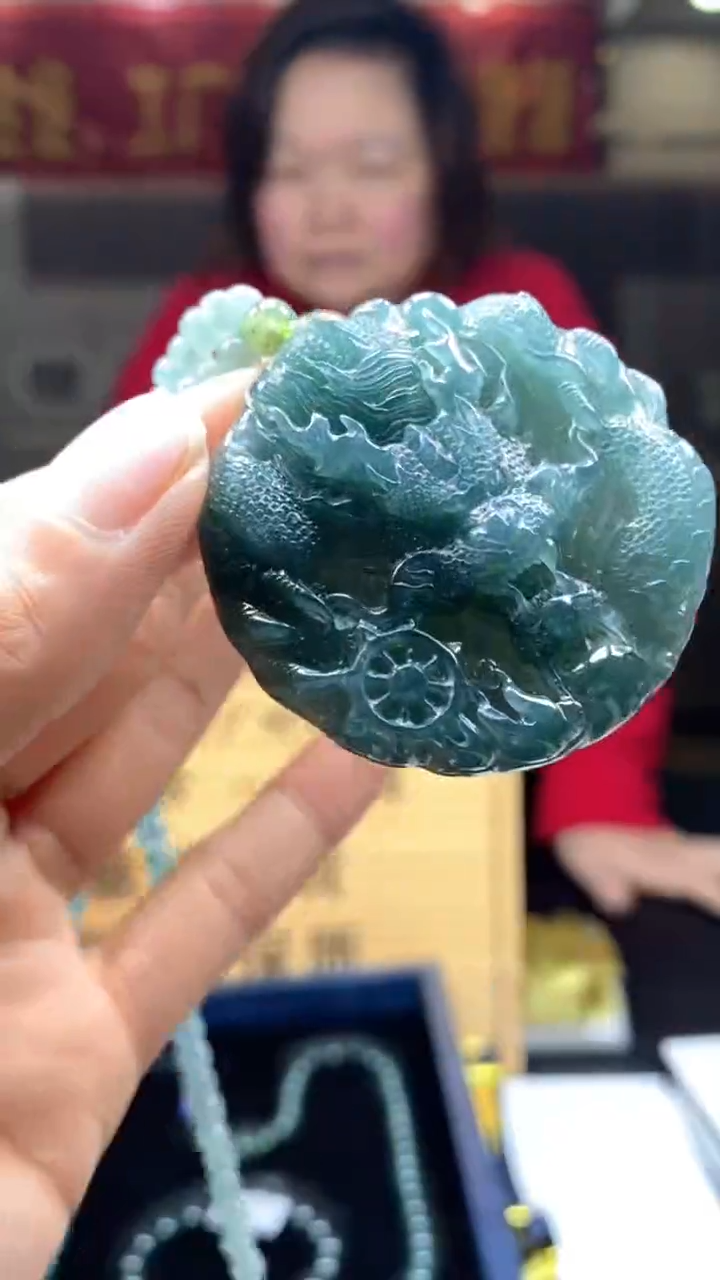 【闪购商品】翡翠颈饰未镶嵌********182