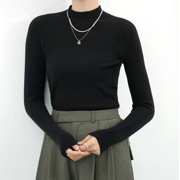 小中领针织打底衫