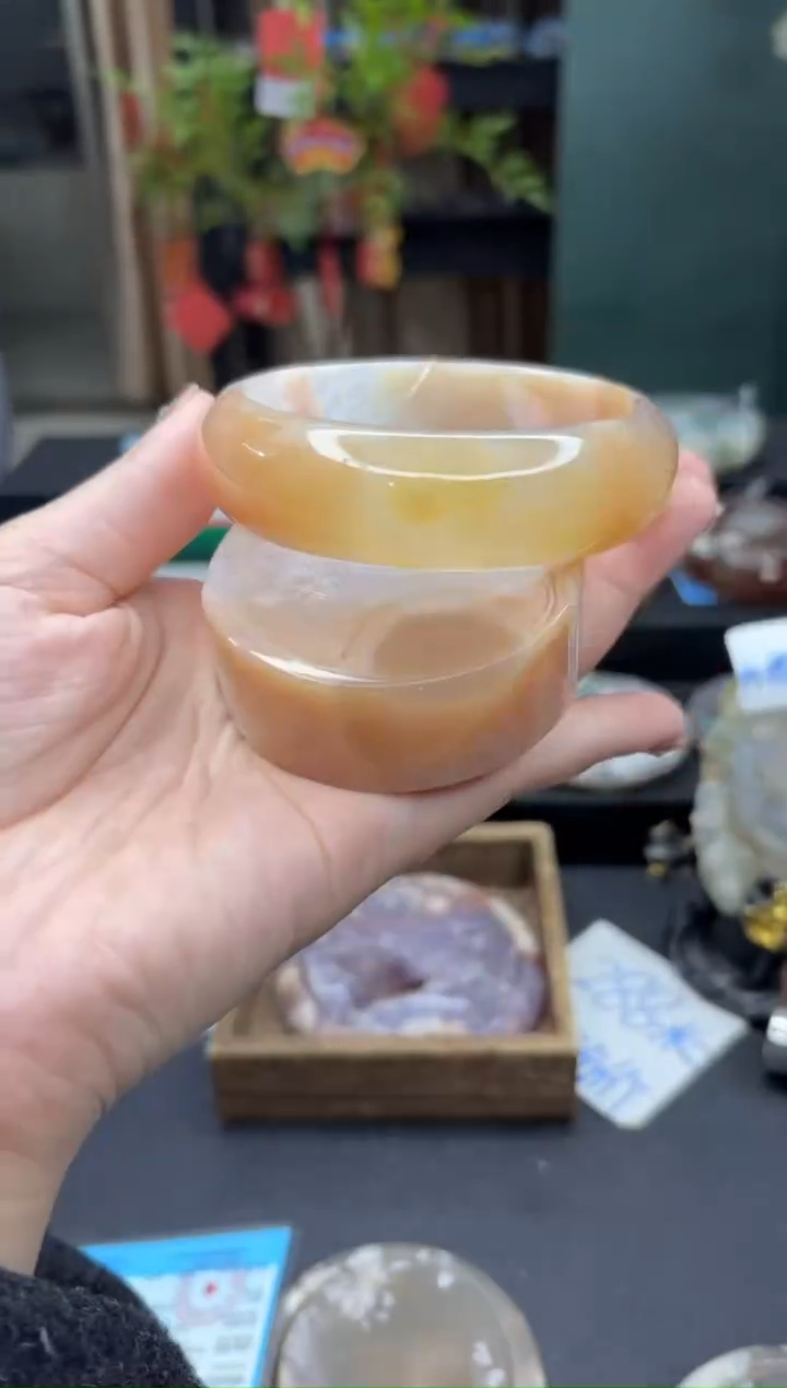 【闪购商品】石英质玉手镯未镶嵌124（64圈赠送镯心）