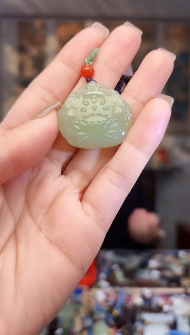 【闪购商品】和田玉挂件未镶嵌拍一发一