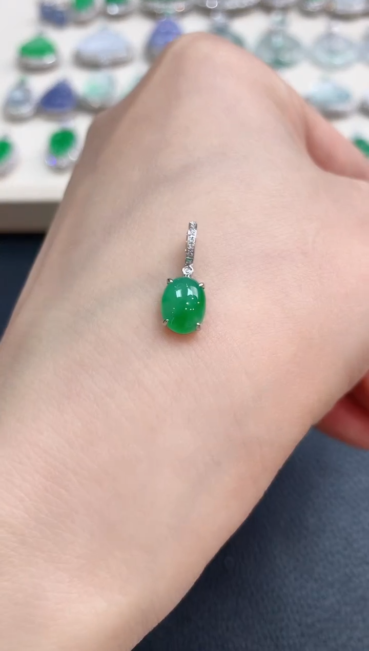 【闪购商品】翡翠吊坠(不含链)18K金镶嵌b20多样性一件发货