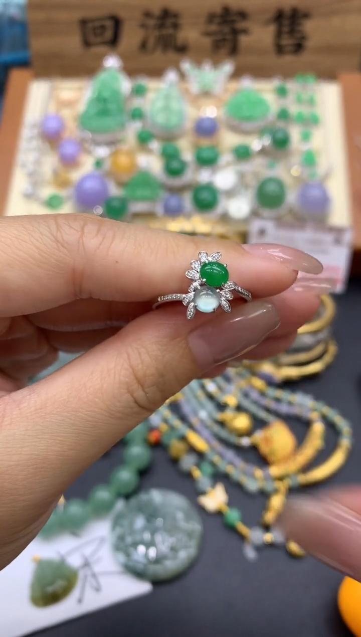 【闪购商品】翡翠戒指18K金镶嵌87-中国好珍宝