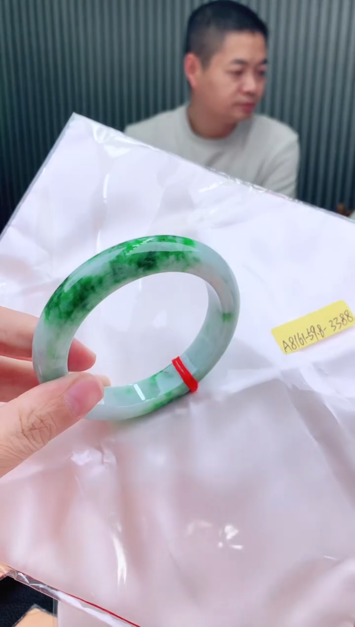 未镶嵌手镯翡翠111