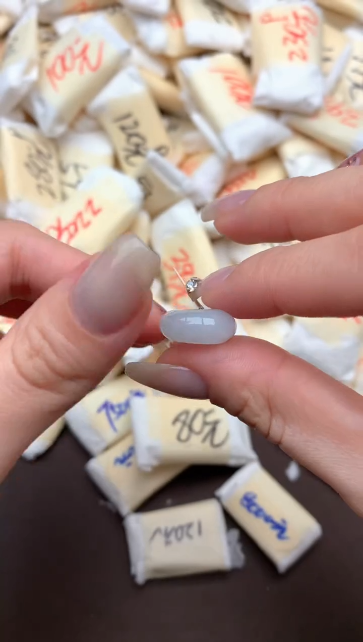 【闪购商品】翡翠挂件未镶嵌一