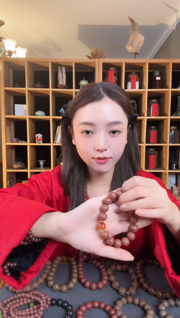 【闪购商品】泥塑红麝息肌1.315颗手串早鸟价