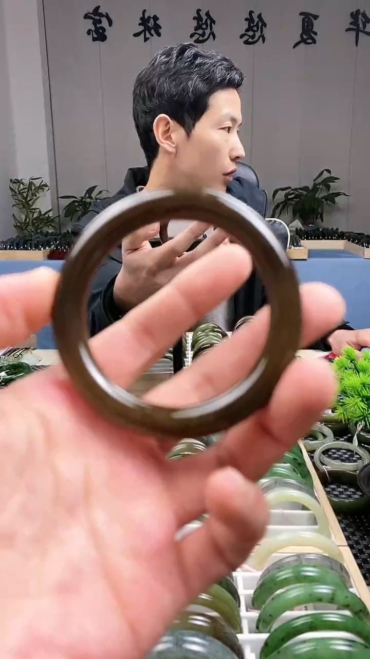 【闪购商品】和田玉手镯未镶嵌54.3