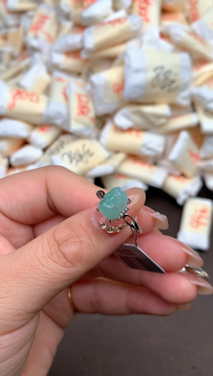 【闪购商品】翡翠戒指银S925镶嵌— 