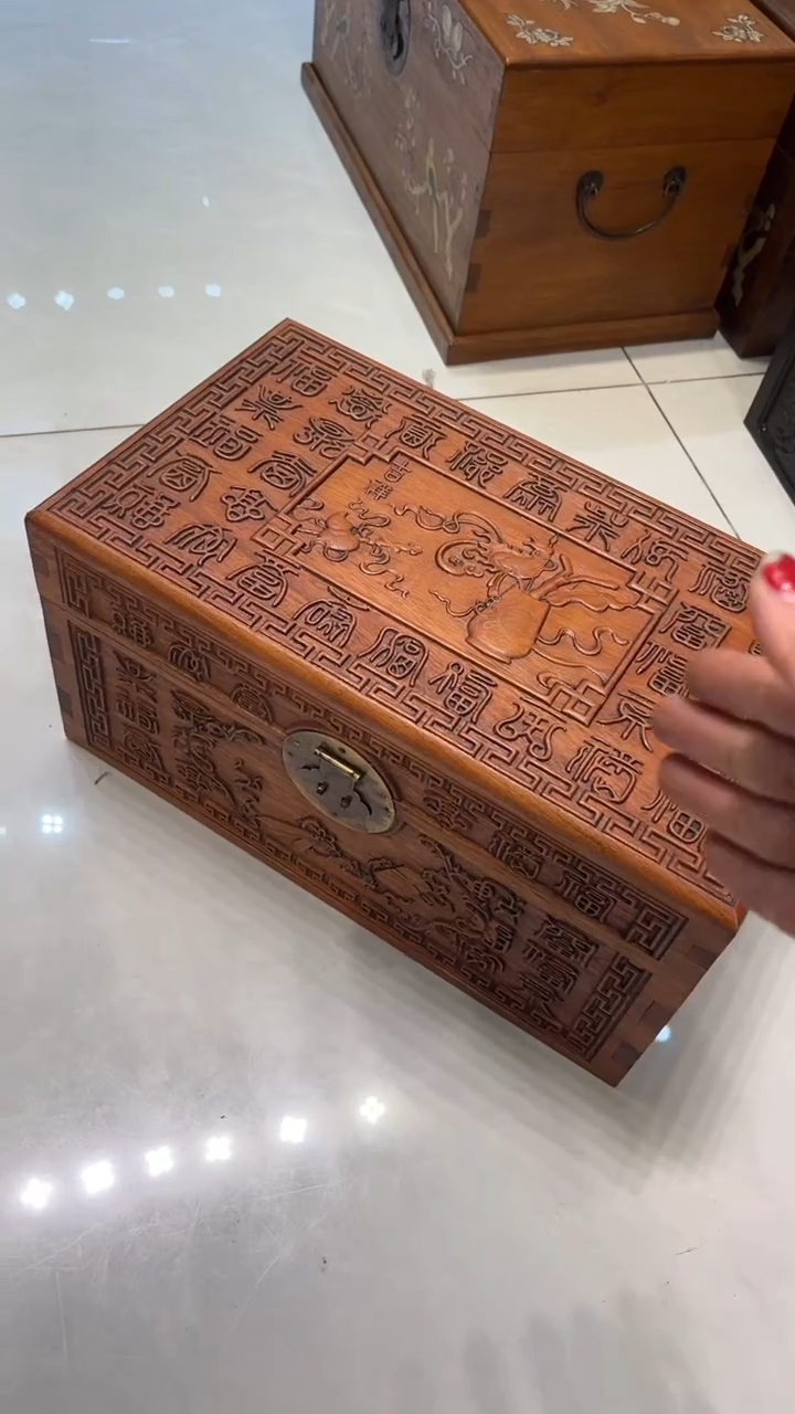 【闪购商品】贡木百福雕刻首饰箱