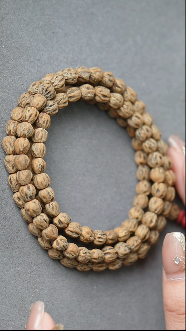 【闪购商品】柏香籽/百香籽吊坠赤血鬼瞳