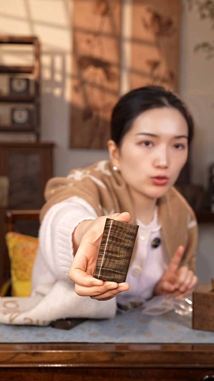 乌木类家具金丝楠阴沉木 满纹火机