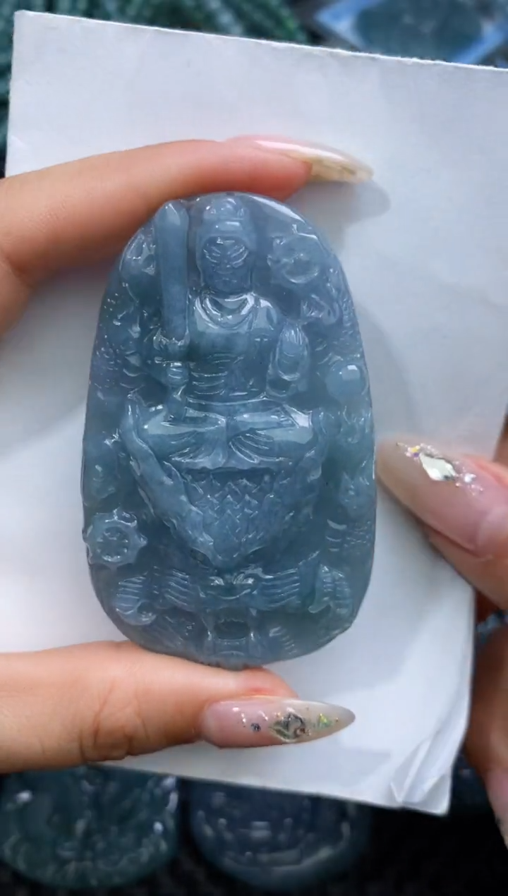 【闪购商品】翡翠颈饰未镶嵌          