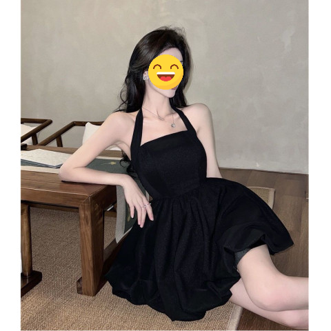 2024爆款夏季新款纯欲挂脖吊带连衣裙收腰气质性感A字裙女小