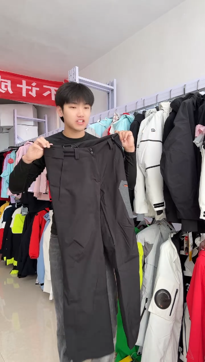 聚酯纤维170004 l码 黑色背带裤 c牌