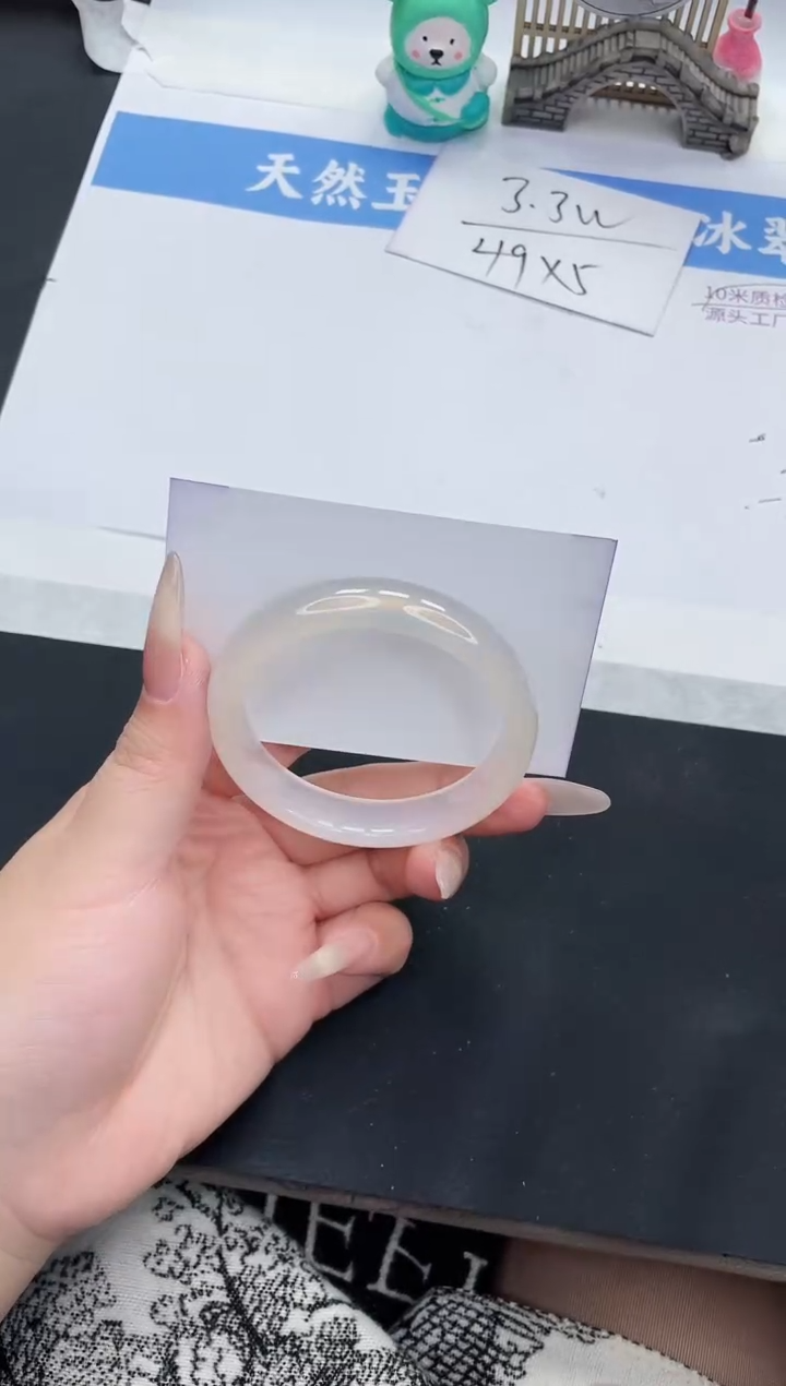 【闪购商品】石英质玉手镯未镶嵌M553-53+