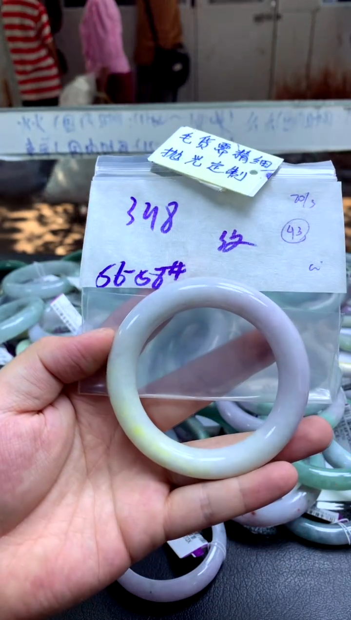 定制翡翠未镶嵌手镯毛货需精细抛光+陈家美女多