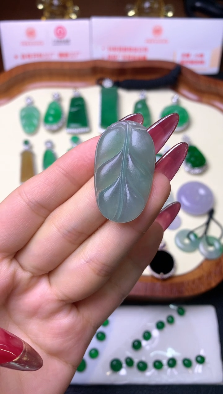 【闪购商品】定制翡翠未镶嵌毛货