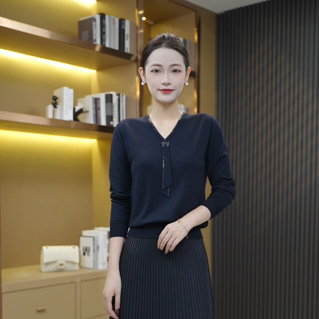 ZIKYOCHEN秋季通勤薄款女士V领洋气T恤修身小个子气质上衣显瘦女
