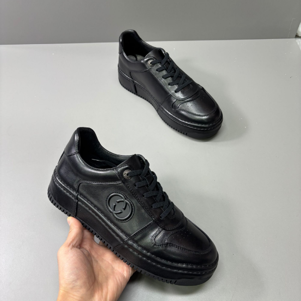 广州男鞋冬季新款牛皮鞋高品质时尚轻奢百搭中帮平底男鞋舒适