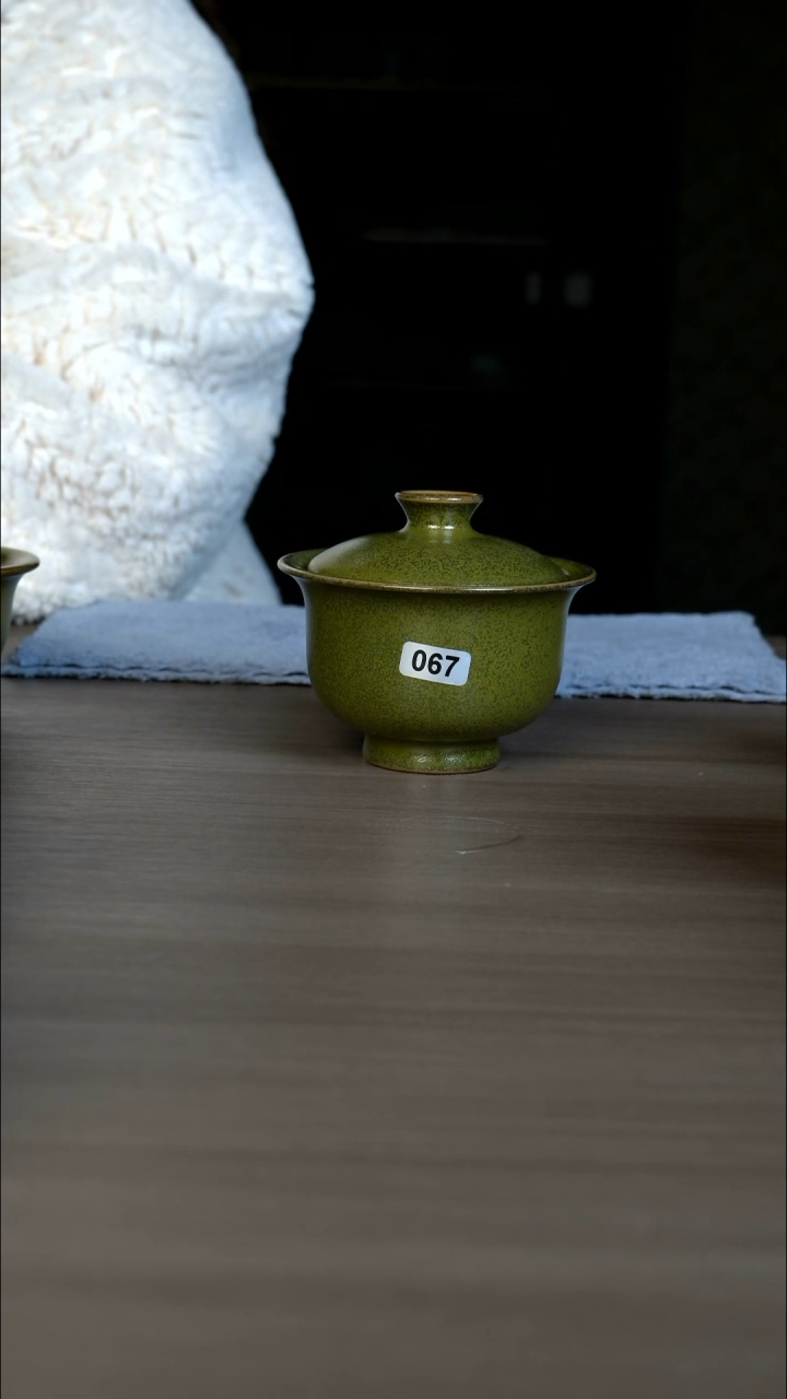 【闪购商品】杯067号茶叶末洒金元宝盖碗