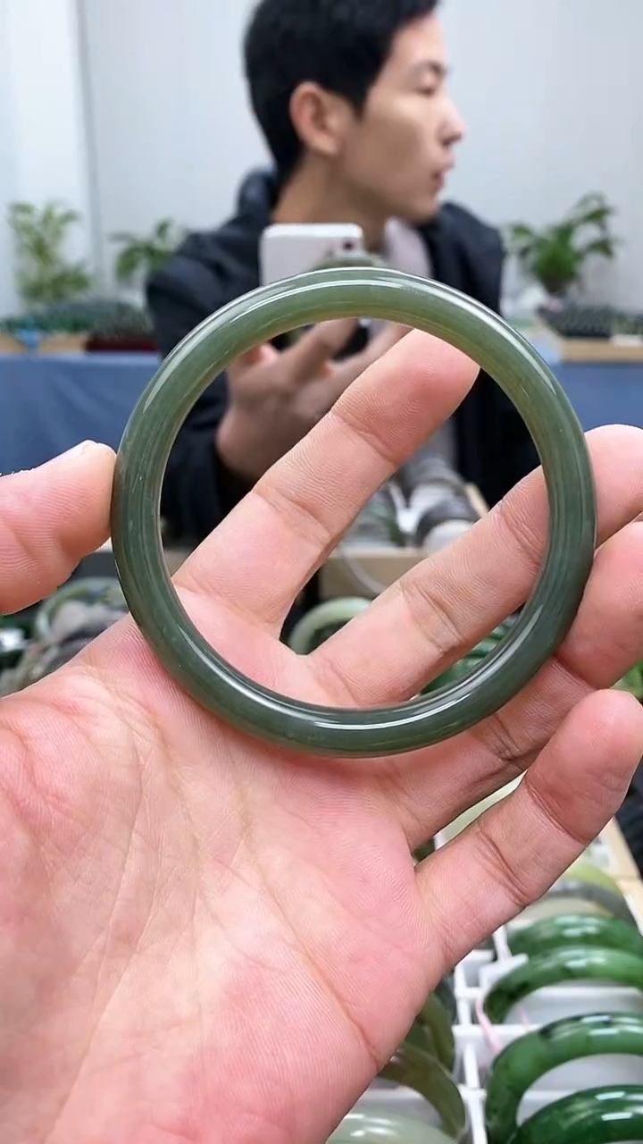 【闪购商品】和田玉手镯未镶嵌62.6