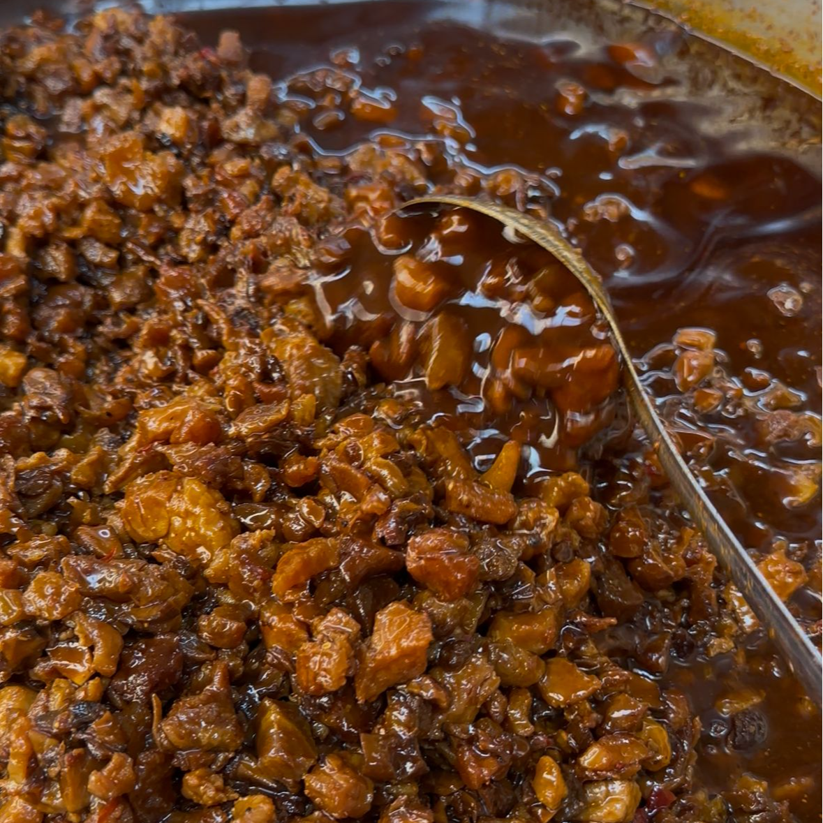 云南文山当地早点香辣炸酱