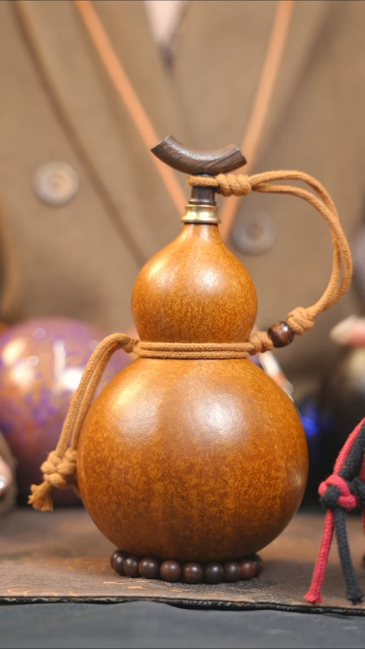 【闪购商品】XR192大漆酒葫芦不包手串及旋转底座