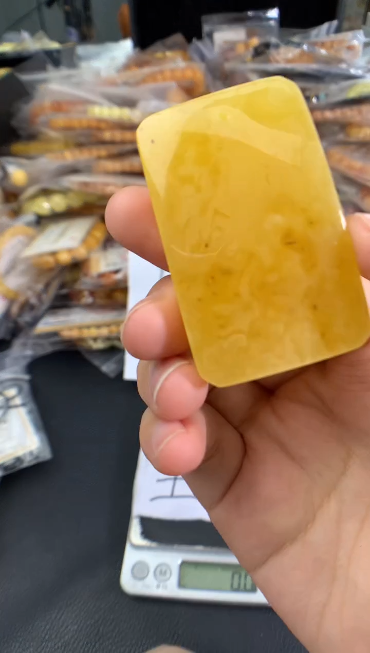 蜜蜡未镶嵌珠宝奇石1