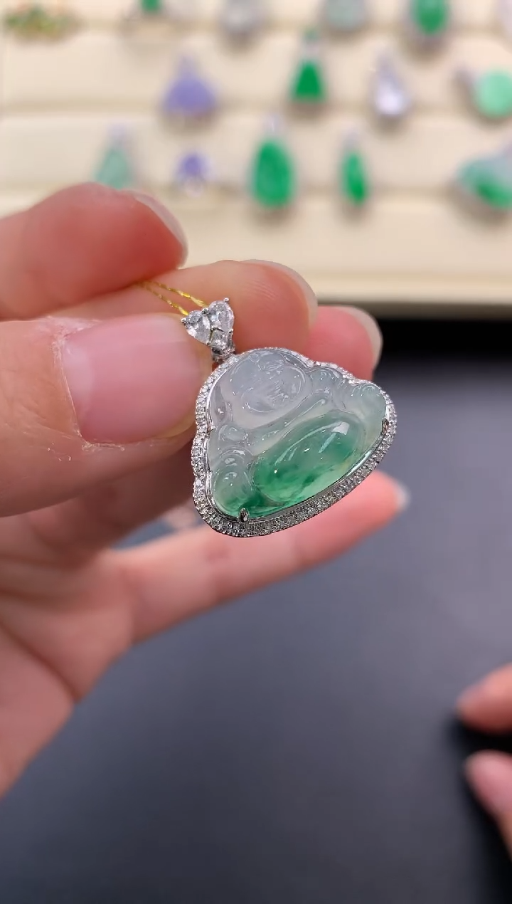 【闪购商品】翡翠颈饰18K金镶嵌D863