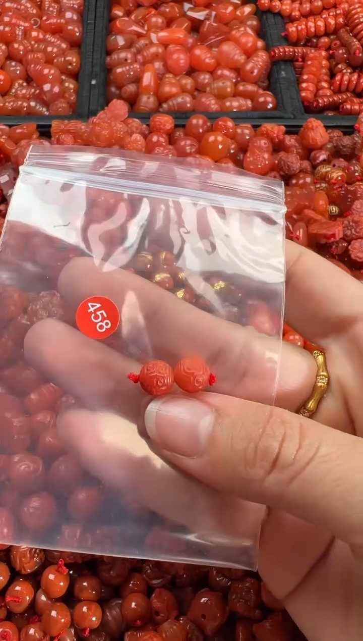 【闪购商品】南红玛瑙颈饰未镶嵌1