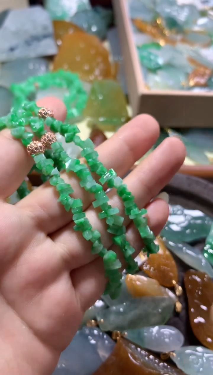未镶嵌手串翡翠手串多样性发货，一单一条