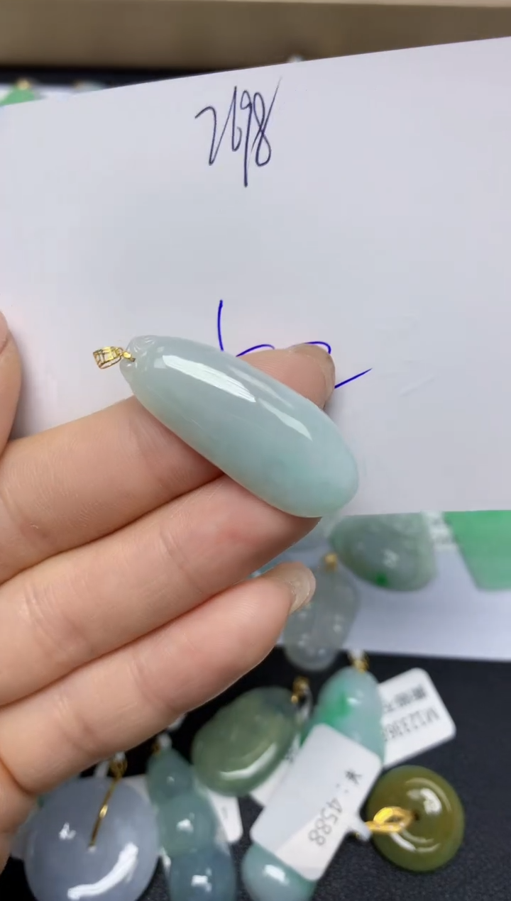 【闪购商品】翡翠挂件18K金镶嵌 天然翡翠A货