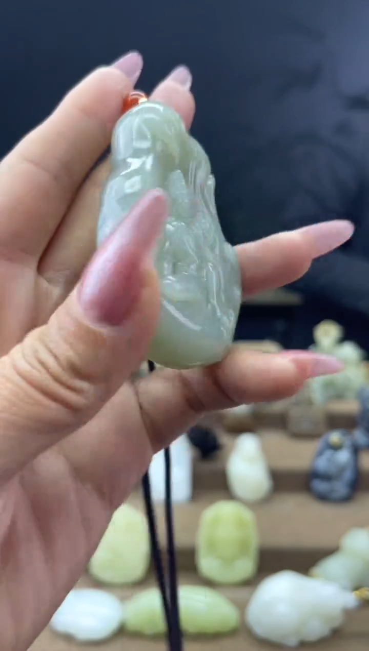 颈饰未镶嵌和田玉1